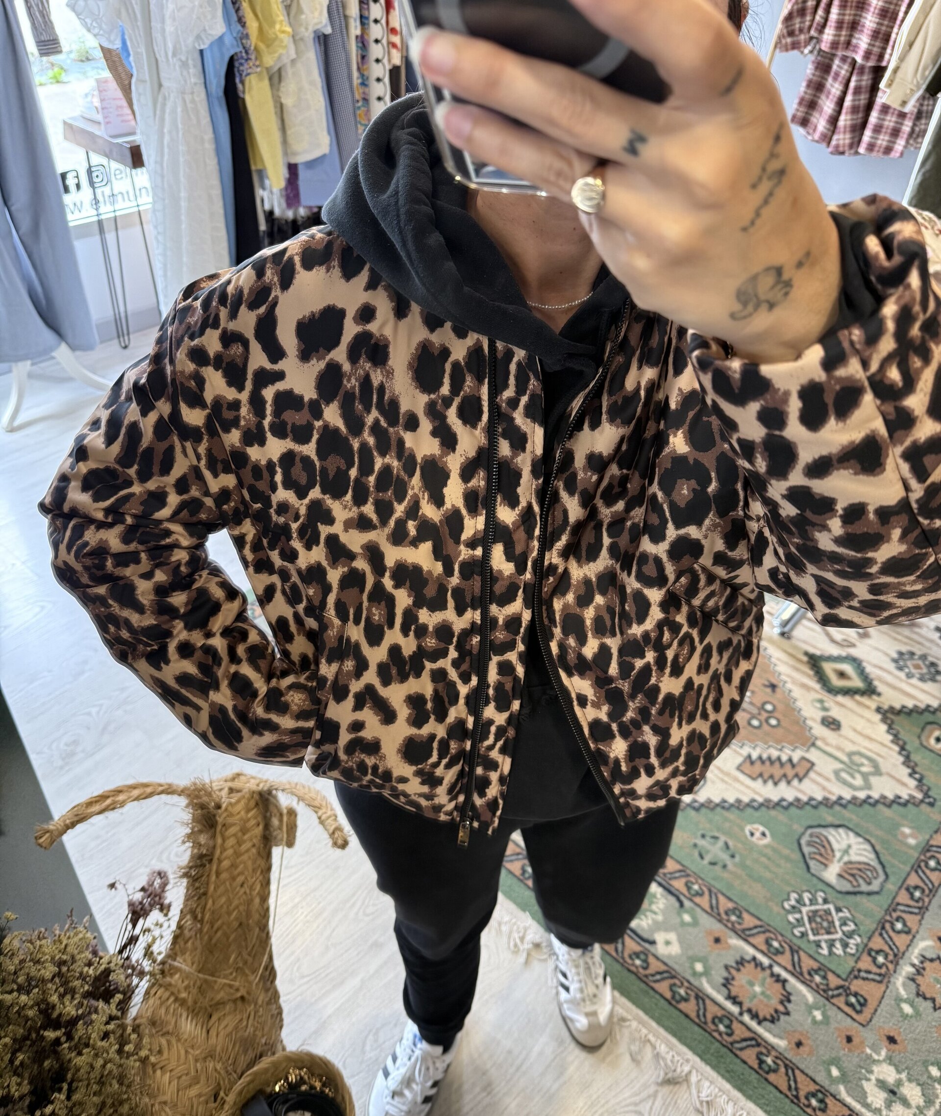 Bomber Louise - 3