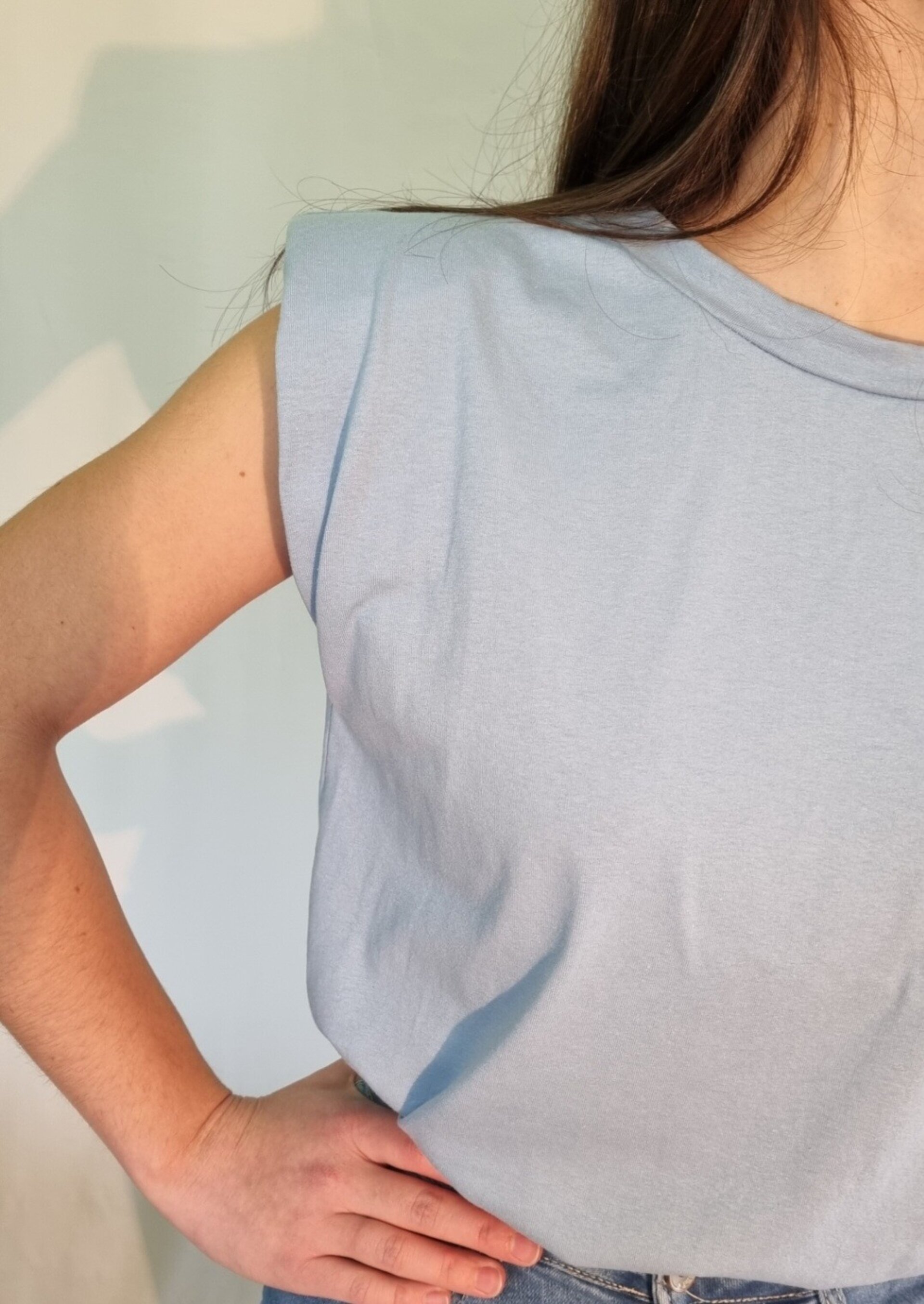 Camiseta hombreras - 1