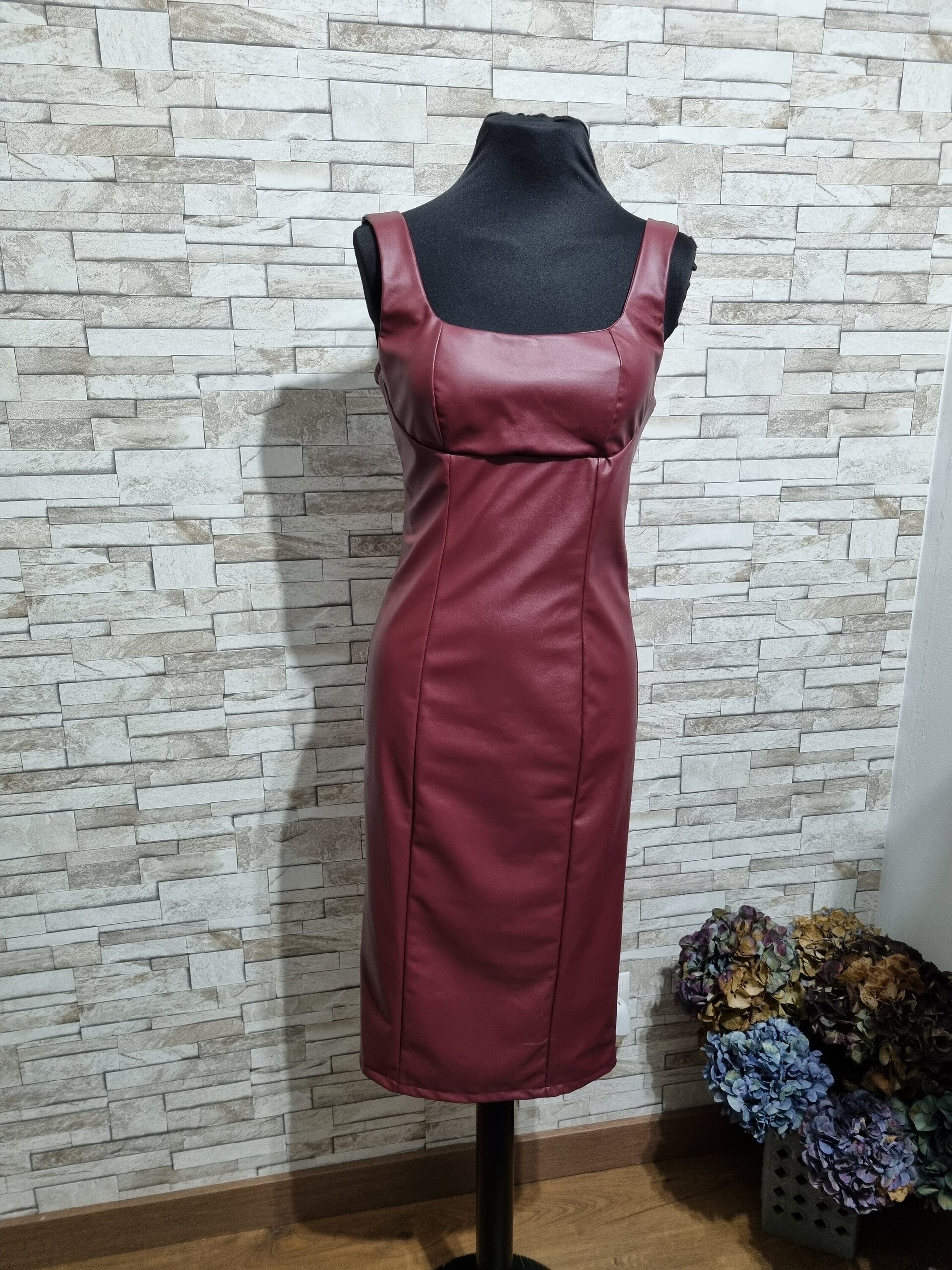Vestido polipiel burdeos - 3