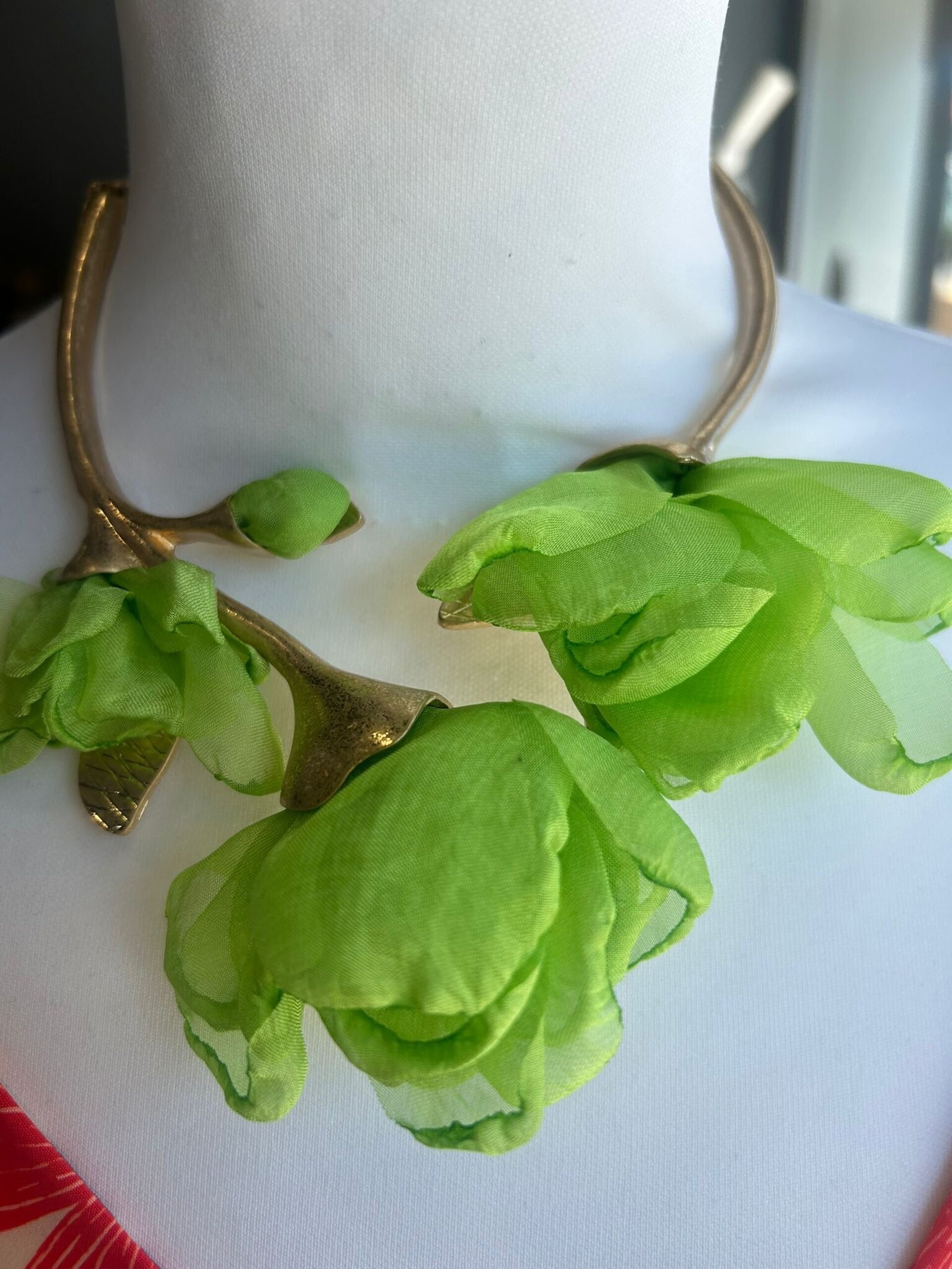 Collar Flores Verdes - 1