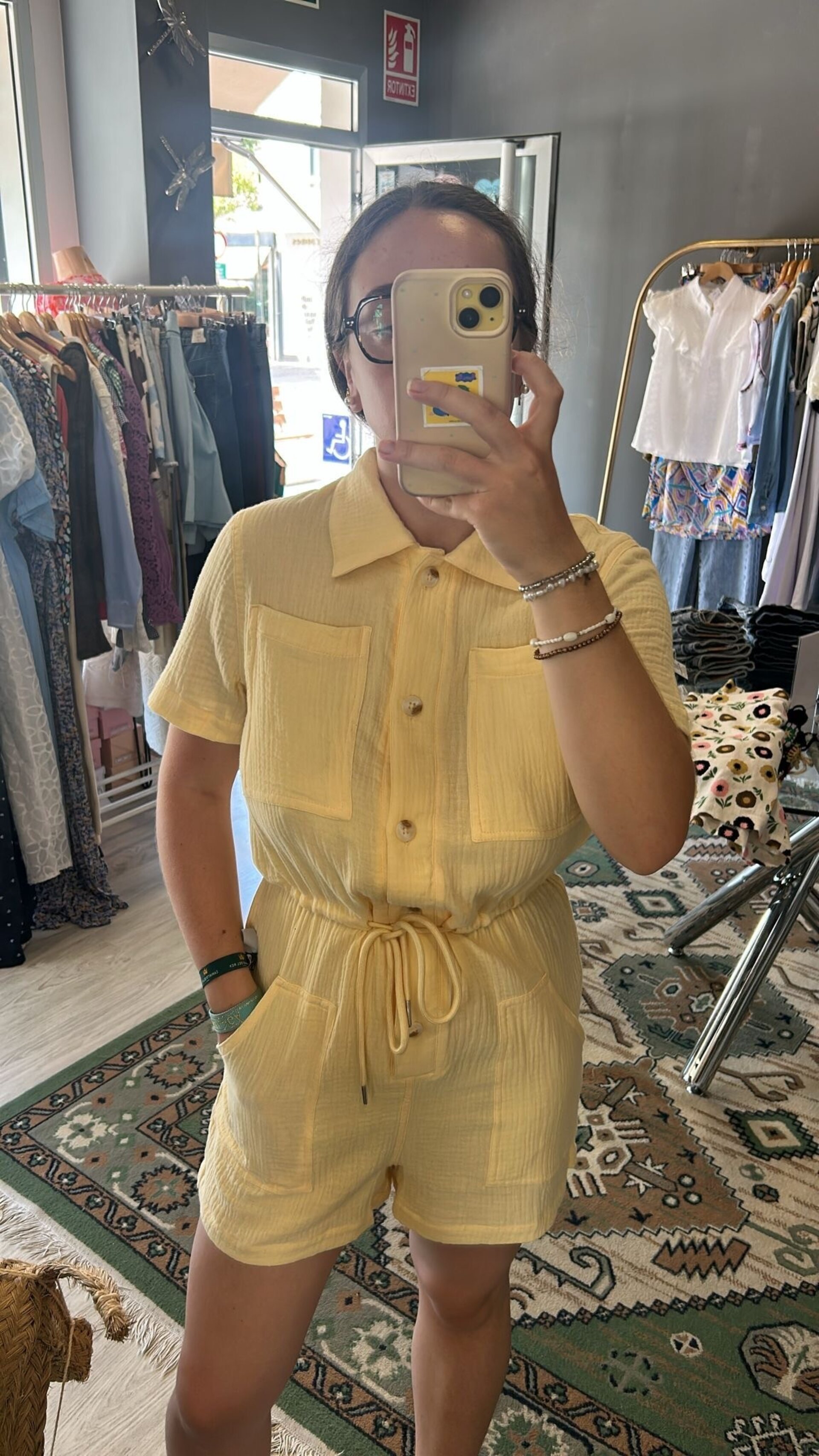 Mono Yellow - 2